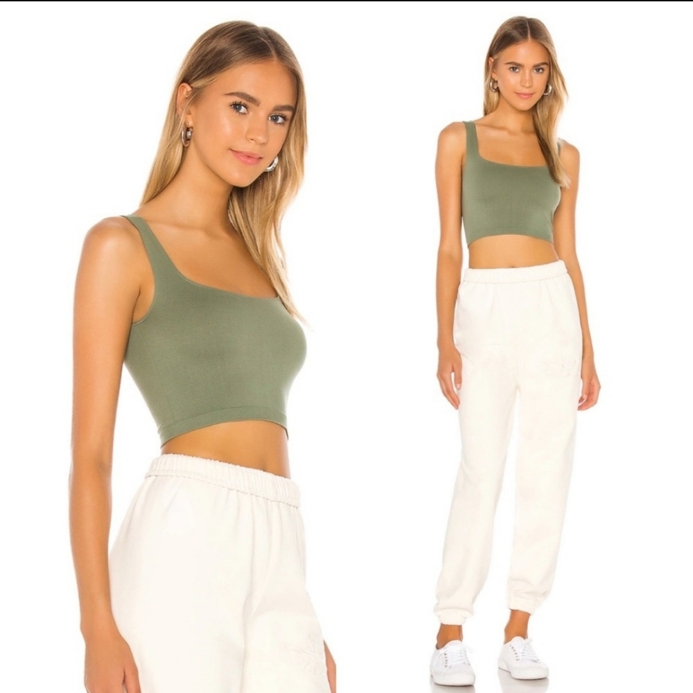 Intimately Free People - Scoop Neck Crop Top green Basic tank - NWT - (#0657)